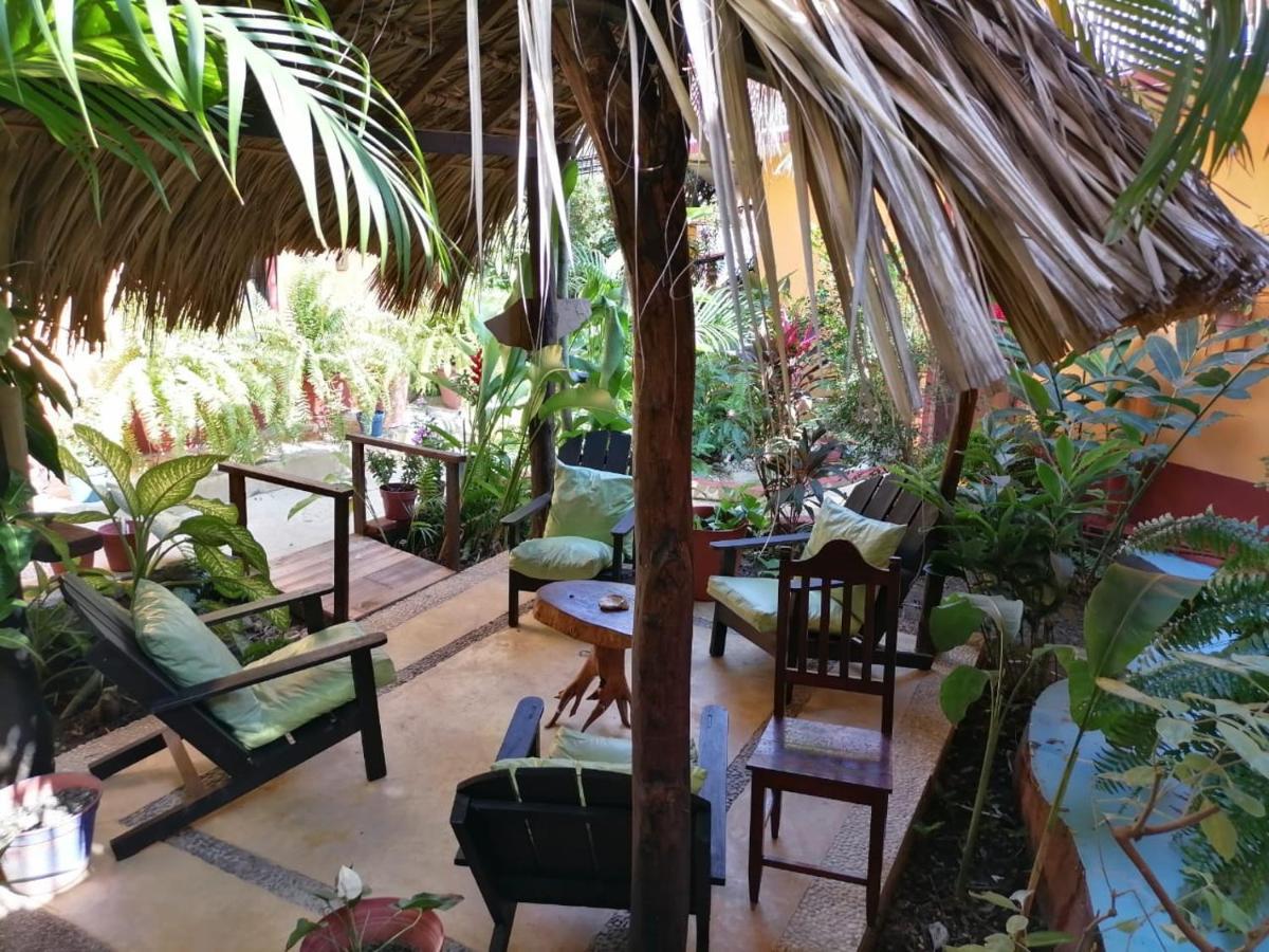 Hotel La Cabana Puerto Ángel エクステリア 写真