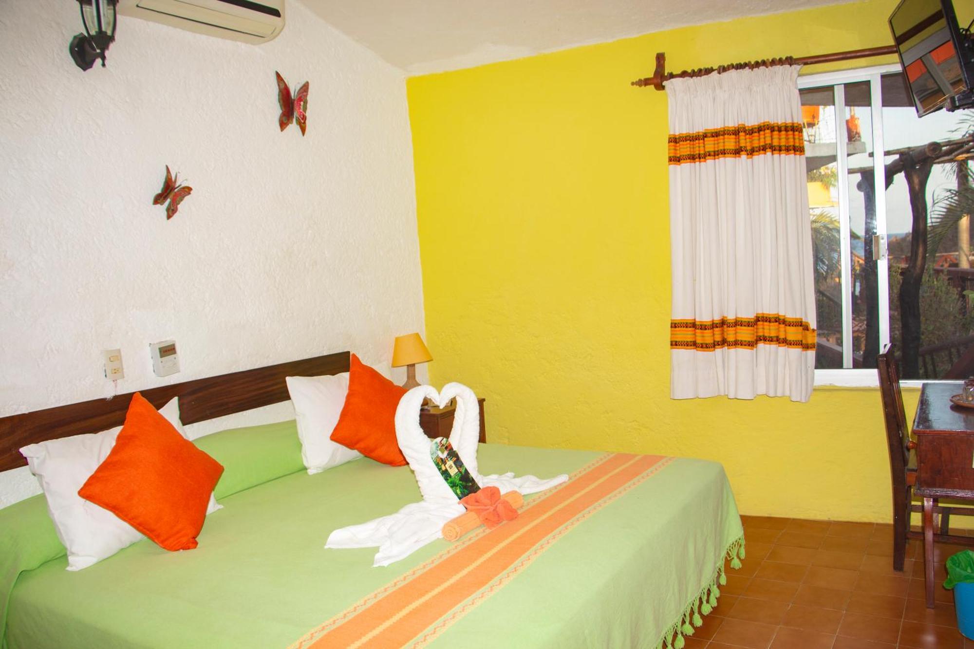 Hotel La Cabana Puerto Ángel エクステリア 写真