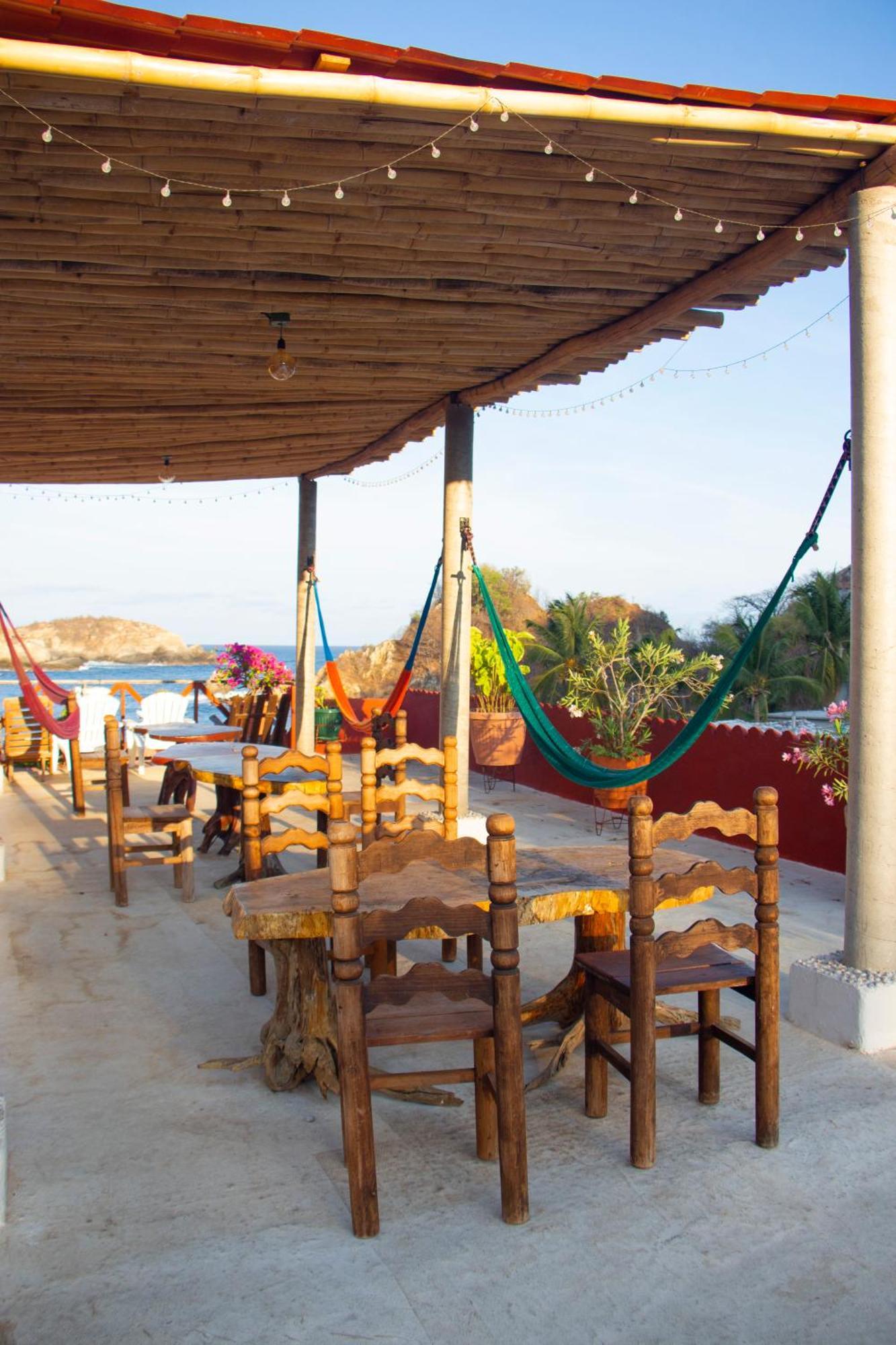 Hotel La Cabana Puerto Ángel エクステリア 写真