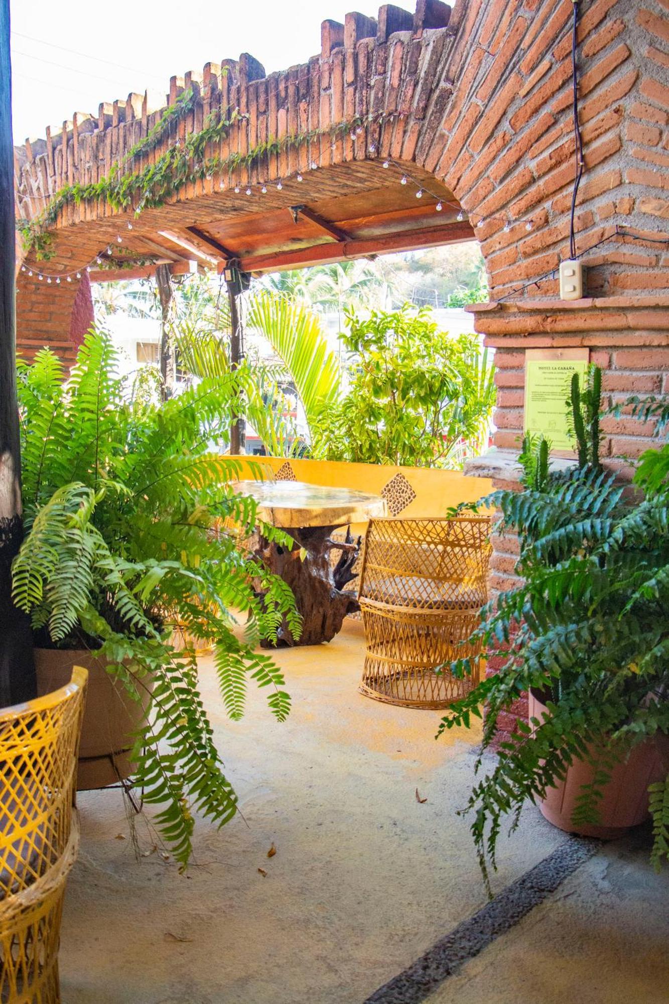 Hotel La Cabana Puerto Ángel エクステリア 写真