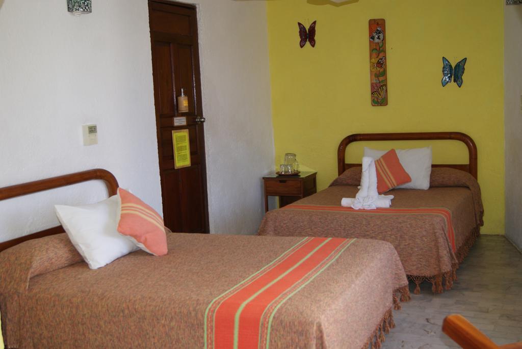 Hotel La Cabana Puerto Ángel エクステリア 写真