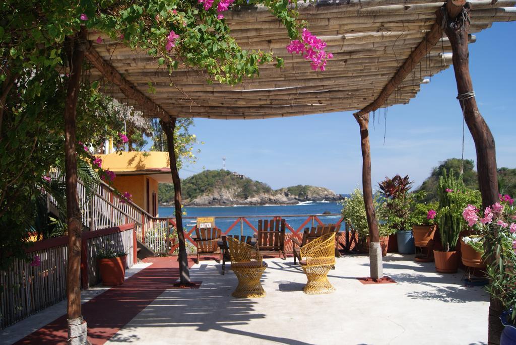 Hotel La Cabana Puerto Ángel エクステリア 写真
