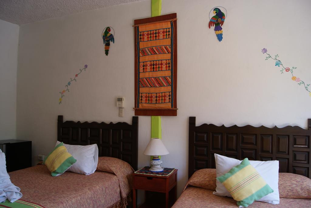 Hotel La Cabana Puerto Ángel エクステリア 写真